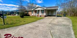 3-bedroom home with spacious yard for rent now! Gallery 3
