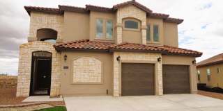 Exquisite Two Story Horizon Home With Refrigerated Air Situated On Cul De Sac Lot In Quiet Neighborhood Gallery 1