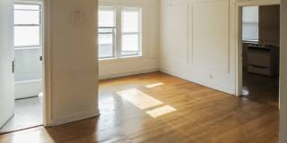 4817-23 N Wolcott Gallery 4