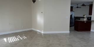 213 Southeast 21st Street Gallery 38