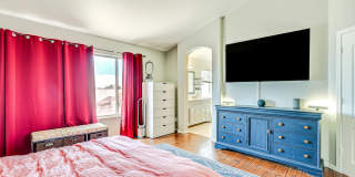 FULLY FURNISHED W/OASIS POOL AVAIL. 8.15.2026 $3400 RESERVE TODAY Gallery 16