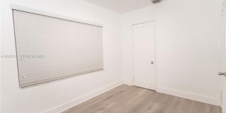 111 SW 31st Ct Gallery 9