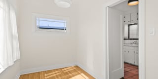 Elevated Golden Hill 2BR with Southwesterly Views with A/C & Detached Garage Gallery 12