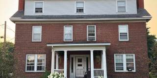 28 South Williams Street - 1S Gallery 1