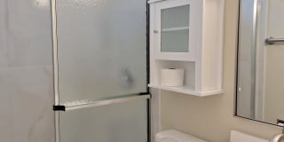 219 33rd Street West Gallery 4