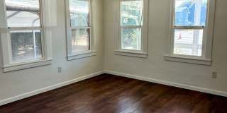 3 Bedroom 1 Bath House! Gallery 8