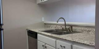 Updated One Bedroom Apartment  Near Downtown Gulfport Gallery 7