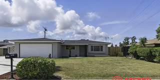 Charming 3 Bedroom / 2 Bath Home! Gallery 1