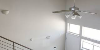 CONTEMPORARY URBAN CONDO NEAR DOWNTOWN Gallery 19