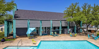 Amp at the Grid Gallery 13