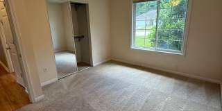 3 bed 2 bath Home with fenced in backyard Gallery 12