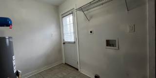 712 Hadley Road Gallery 11