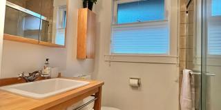 Historic Fort Ward Townhome on Bainbridge Island Gallery 20
