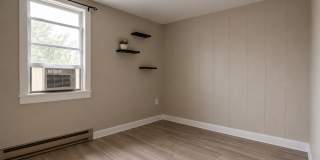 184 Elm Street - 4 Gallery 17