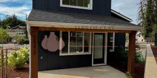 Beautiful New Construction South Salem Cottage Gallery 1