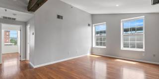 196 Crown Street Gallery 7