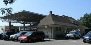 5 Carlton Avenue Gallery 25