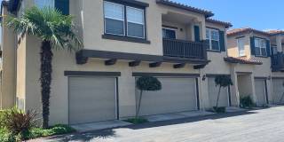 4BR/2.5BA Townhouse with a view Gallery 1