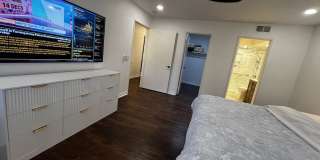 7825 Seaglen Dr Gallery 40