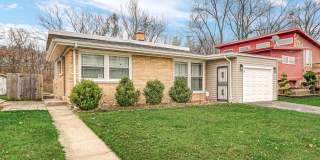 Miller Beach Living FREE Application Fee ! Gallery 3