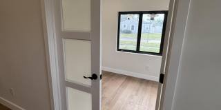 795 Highland Drive Gallery 21