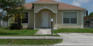 841 NW 10th Street Gallery 1