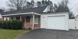 2 Bedroom 1 Bath Duplex Located in Kingsport, TN 2 Bedroom 1 Bath Duplex Located in Kingsport, TN Gallery 3
