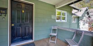 Beautiful Craftsman Bungalow on the edge of the Historic Fort Russell Dristrict Gallery 10
