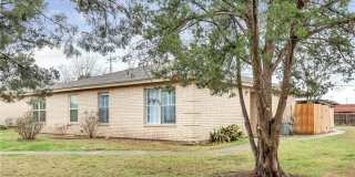 703 Wellesley Court - A Gallery 2