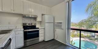 Upgraded 2 Bedroom Condo in San Carlos!!  Water/Sewer/Trash Included!! Gallery 1