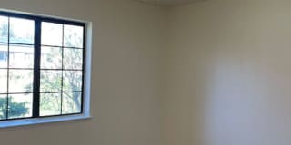 Cozy 3 Bedroom House for Rent (Available 6.10.26) Gallery 8