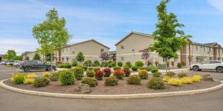 Country Living with Modern Flair: Wake up to the sounds of nature, Live Minutes from Everything Gallery 7