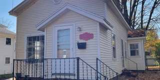 Welcome to 314 E Hillsdale Lansing MI 48933!! Gallery 1