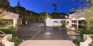 900 North Hillcrest Road Gallery 3