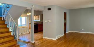 Cozy 3 bedroom 1.5 Bathroom Townhouse! Hardwood Throughout! Parking Included In Rent! Available for a June Move In! Gallery 9