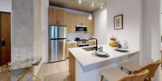 Nevéseno Gallery 73