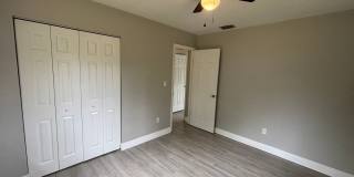 Newly renovated, WOW this will rent quick! Gallery 21