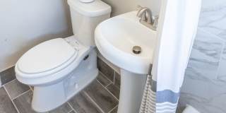 Everly Apartments on Cherry Street Gallery 29