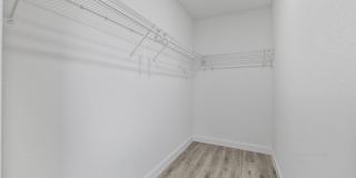 727 Cane Street East Gallery 28