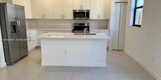 273 SW 159th Ln Gallery 3