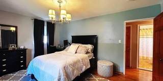 321 Maplewood Drive Gallery 11