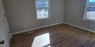 1401 Morrison Avenue Gallery 13
