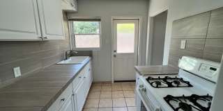 30 W Culver Street unit: Apt B Gallery 15