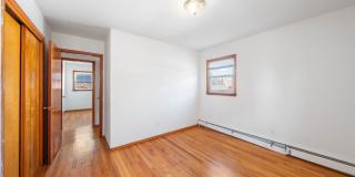 Large 3 Bedroom Apt + Private Office Space Gallery 19