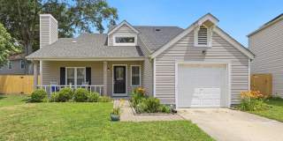 Beautifully maintained 3 bedroom, 2.5 bathroom home for rent in the heart of central Virginia Beach! Gallery 1