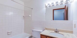 956 Place Apartments Gallery 35