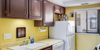 AVAILABLE NOW!! 2 Bed 2 Bath Fully Furnished Condo in Palm Springs! ****MOVE IN SPECIAL! 50% OFF ONE MONTHS RENT**** Gallery 10