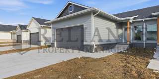 5240 North Pinecrest Court Gallery 1