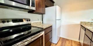 Move-In Ready Townhome with Thoughtful Multi-Level Design And NEW Flooring! Gallery 25