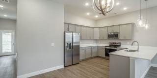 549 Strong Avenue Gallery 11